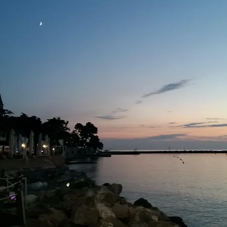 Leona Novigrad Istria