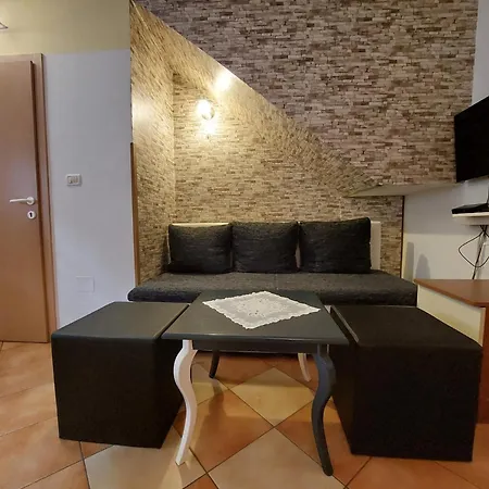 Apartmán Leona *